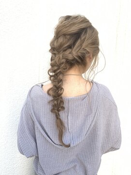 プライズ アイリス 池袋東口店(prize Iris) 編み込みアレンジヘアセット池袋韓国ヘア