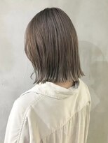 ボブ/ミルクティーベージュカラー/ブリーチ/大人ミディ/原宿