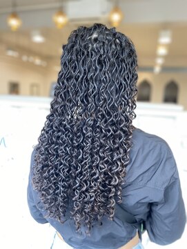 アンジュベイナハ (Ange Bay NAHA) ロング×ツイストスパイラルパーマ