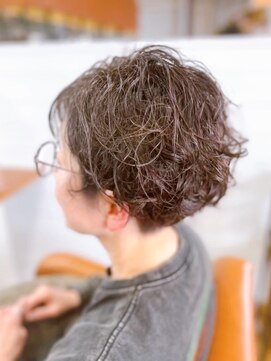 ヘアーブランドジン ティアラ(HAIR BRAND Jin Tiara) ショートパーマ【松山美容室】