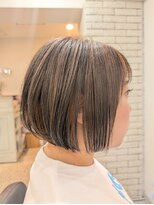 ハイライトで立体感UPミニボブ！