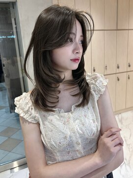 グロー 大宮(GLROW) ハッシュカット　オリーブグレージュ　前髪なし顔まわりカット