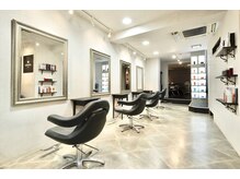 スポーツ選手や著名人なども通う人気サロンAPROUD◎