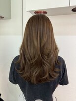 ムード(MOOD,)&nbsp;ダークアッシュ/ミディアムレイヤーカット/大人ガーリー/銀座