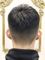 フッタ(Futta) 新宿フェードカット刈り上げ×ビジネスメンズショート