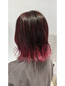 ポンテ 福岡西店(ponte) ひと目惹くビビットカラー