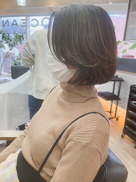 オーシャン(Ocean) 白髪ぼかしハイライト/ファイバープレックスカラー/ミニボブ