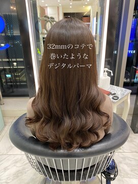 アピッシュ ギンザ(apish ginza) tomo apish独自のカール感☆コテ巻き風デジタルパーマウェーブ