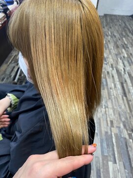 ヘアー リードレス(hair Re:dress) ハイトーンカラー☆ツヤ＿大人可愛いシルキーストレートロング