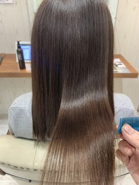 ソワン ドゥ ブレス 立花店(soin de brace) モカブラウン/小顔/似合わせカット/大人ガーリー【高嶋仰】