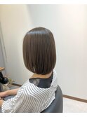 艶ボブ グレージュ