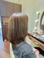 エルサフィロ ヨドヤバシ(el zafiro yodoyabashi)&nbsp;【el zafiro yodoyabashi】ボブスタイル×白髪馴染ませカラー