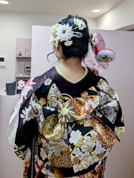 ヒャン(hyang) ルーズシニヨン#ヘアセット#ヘアメ#西新井#卒業式ヘアセット