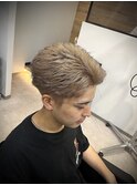 刈り上げるスパイキーショート