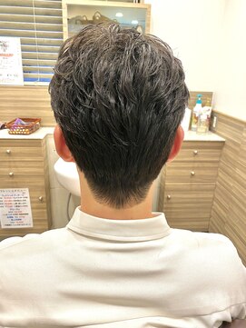 銀座マツナガ 神田店 韓国風襟足刈り上げなさナチュラルニュアンスパーマ