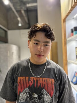 ムーン バイ ケンジ(moon by KENJE) 【takumi】メンズパーマ/メンズショート