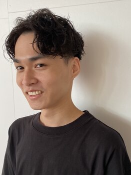 ワン(One)の写真/お洒落好きな人や美意識高めのメンズに◎ON/OFFキマる再現性高いカットやパーマでスタイリングしやすい髪に