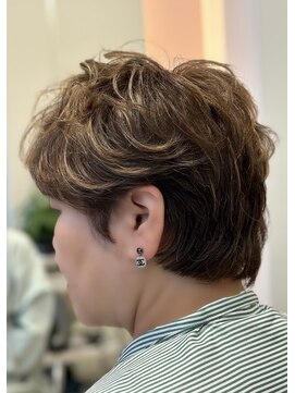 吉 ハイライトカラー+ショート