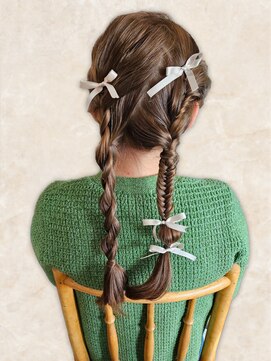 ヘアーサロン ティアレ(hair salon Tiare) こだわりツイン三つ編み 結婚式 二次会 お呼ばれ イベント