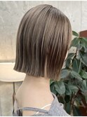 栄タッセルボブくびれ透明感ベージュヘア