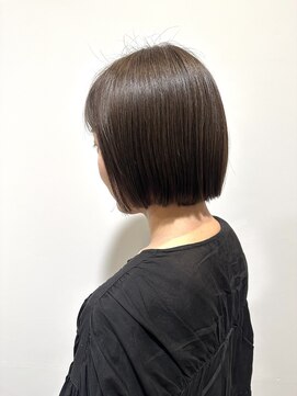 ココアブラウン×ボブレイヤー×白髪ぼかし20代30代40代50代