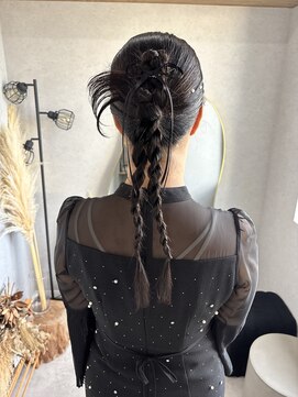 エレ('ele) タイトなカチモリアレンジ