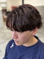 レボ(Revo)&nbsp;シャドウパーマ 毛流れ。無造作どちらもいける。