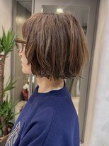 ムクコア(Muk CORE)&nbsp;ブラウンベージュ×白髪ぼかしハイライト/レイヤーボブ