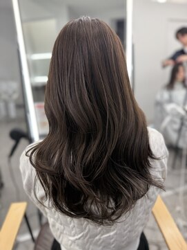 プラチナ(PLATINA) レイヤー美容師が作るワンカールでまとまるスタイル