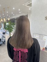 ステラ(Stella) 透明感たっぷりのミルクティーグレージュ