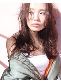 SUSAKI 外国人風カーキグレージュ センターパート