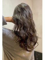 オースト ヘアー ステラ 新宿店(Aust hair Stella)&nbsp;ラフウェーブロング×カーキグレージュ