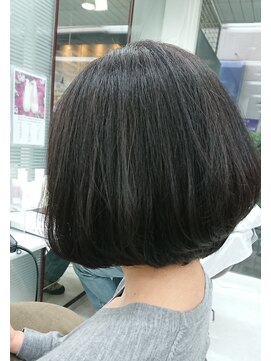 ピンナップガール pinup girl 美シルエットボブ