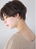 ショートヘア ひし形シルエット ニュアンスパーマショート