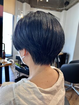 ノア(noa.) #ネイビー×ハンサムショート