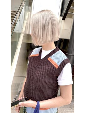 ジゼル(gisele) ハイトーンボブ