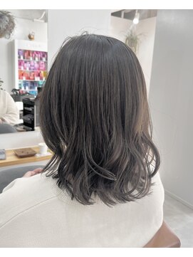 シーバイトリコ 市川(SEA by tricot) グレージュ