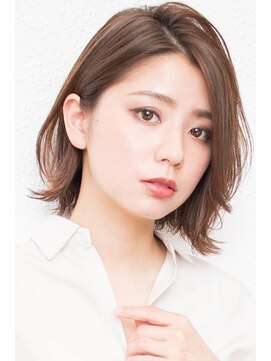 モニカ 西宮北口(Monica) 前下がりボブ・  内巻きワンカール・  ボブショート・暗髪