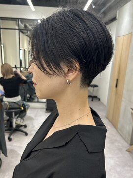 ロンドプロフィール 浦和(Lond profil) 大人可愛い20代30代40代黒髪前下がりショートボブ丸みショート◎