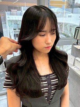 ロイオブジゼル(roi of GiseL) ロング 韓国ヘア 顔周りカット レイヤーカット 黒髪 10代20代