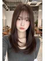 レス(Les.)&nbsp;ミディアムレイヤーバタフライカットハッシュカットダークグレー