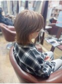 ミルクティーベージュ ウルフ 中性ショート センターパート 王寺