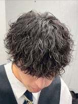オーバル ジングウマエ(OVARL jingumae) 縦落ちパーマツイストスパイラルシャドウパーマ