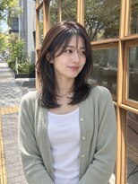 クシェル バイ リリア(kuschel by LILIA.)&nbsp;顔まわりを包むセミロングレイヤー