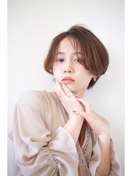 トネリコ(toneriko) 前髪長めのショートボブ