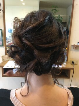 キキ 美容室(KIKI) パーティアップアレンジ★