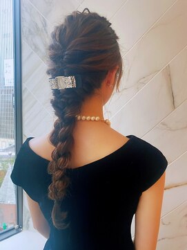 ジーナ セントラル銀座(Zina) パーティーアレンジ編みおろしロング☆
