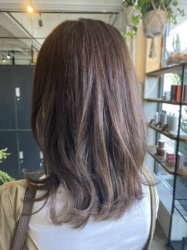 フェリア ファム 桃山台(FERIA fam) くびれミディ/モカベージュ/透明感カラー