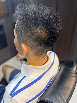 バーバーバー 四谷(BARBER-BAR) 大人の刈り上げスタイル