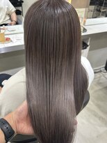 ヴィオットバイサロン(Viot by Salon)&nbsp;前髪マチルダボブピンクベージュツヤ髪